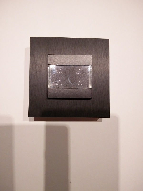 Niko Pure black alu 2 drukknoppen zonder signaallampjes.jpg